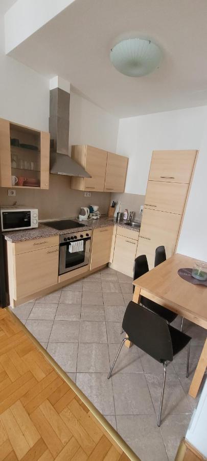 Cozy Downtown Apartment Budapest Kültér fotó